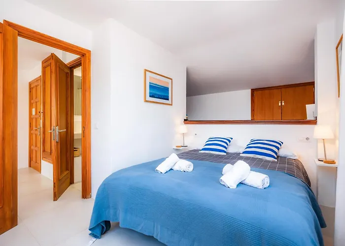 Faro Attic B Польєнса